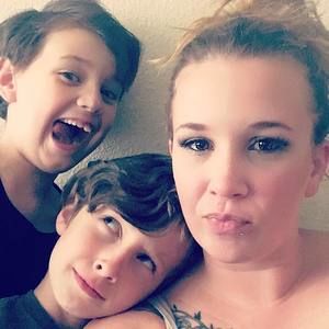 Meet your Posher, Brittni